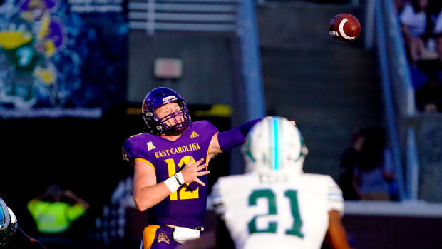Holton Ahlers East Carolina QB Passing